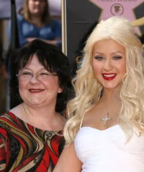 Christina Aguilera mother